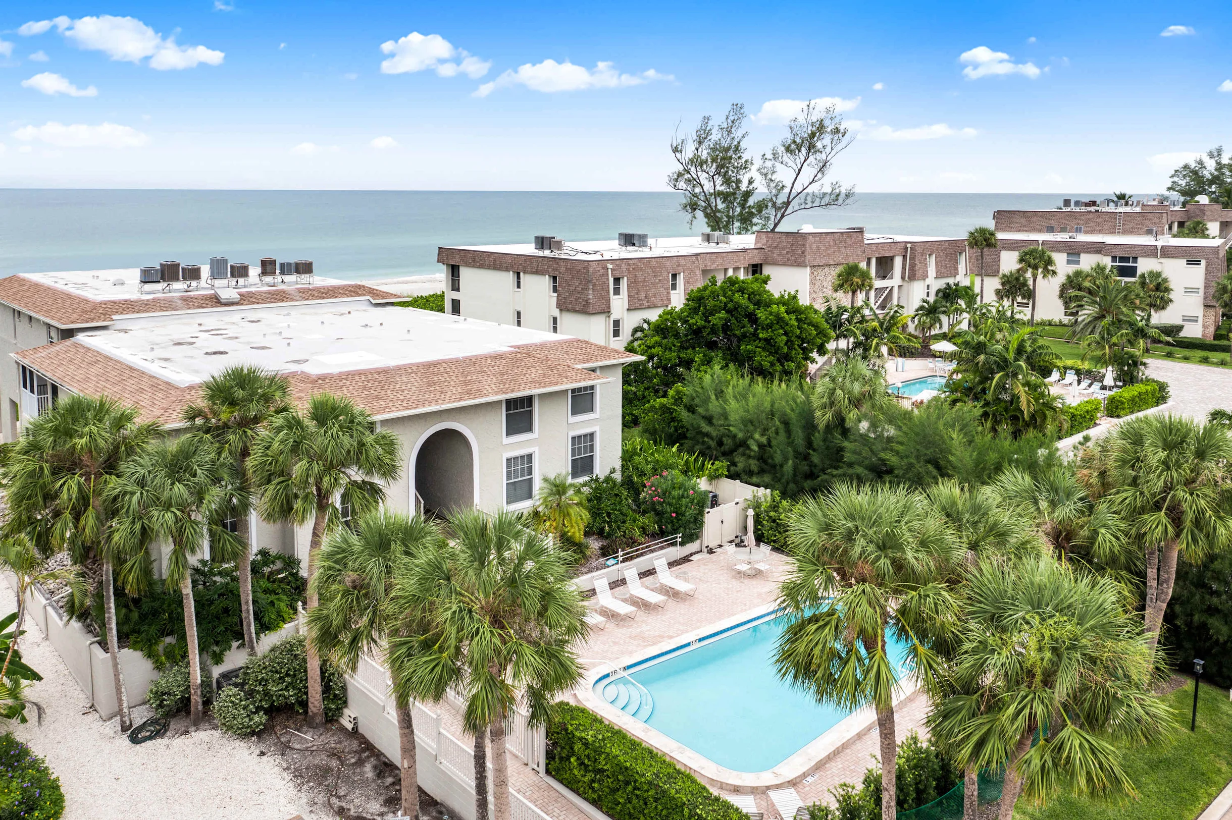 Apartment in Longboat Key property photo 2