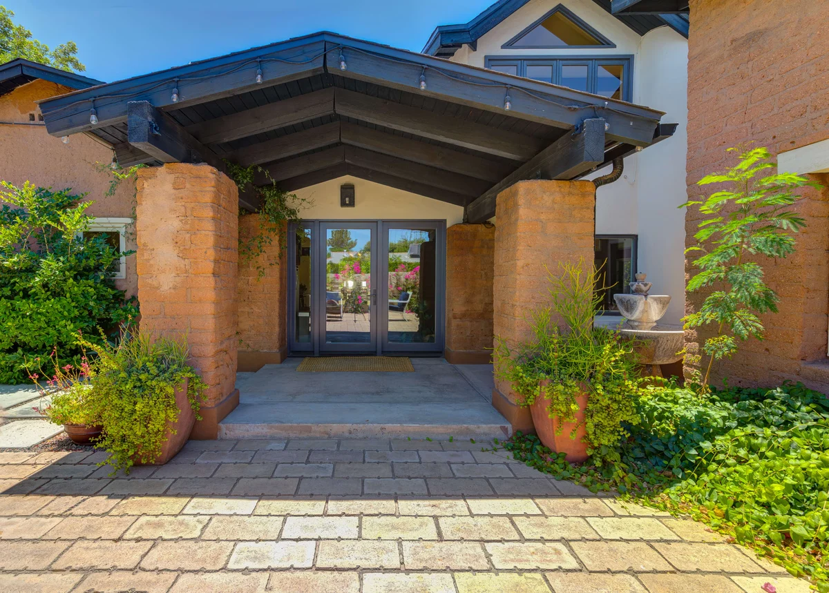 Luxury Retreat in Phoenix's Arcadia #26