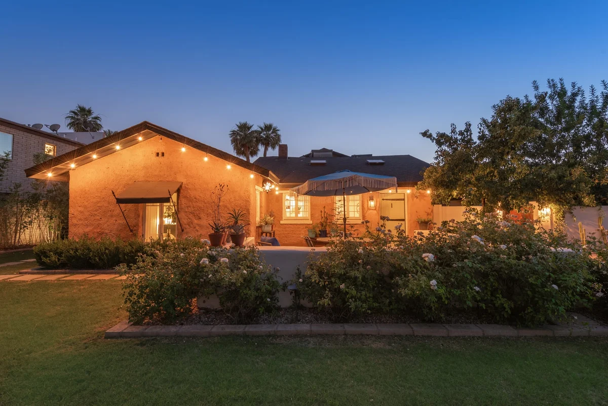 Luxury Retreat in Phoenix's Arcadia #16