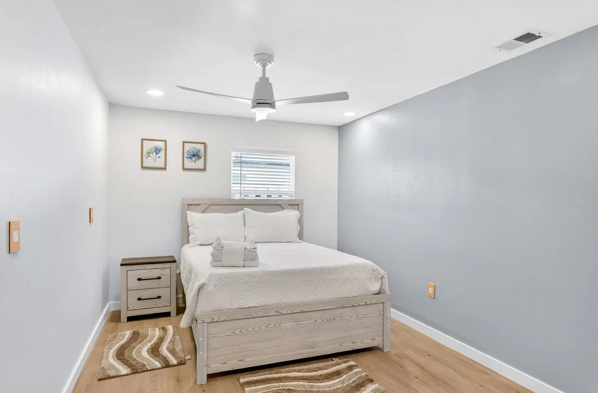 Bedroom 1 image 1