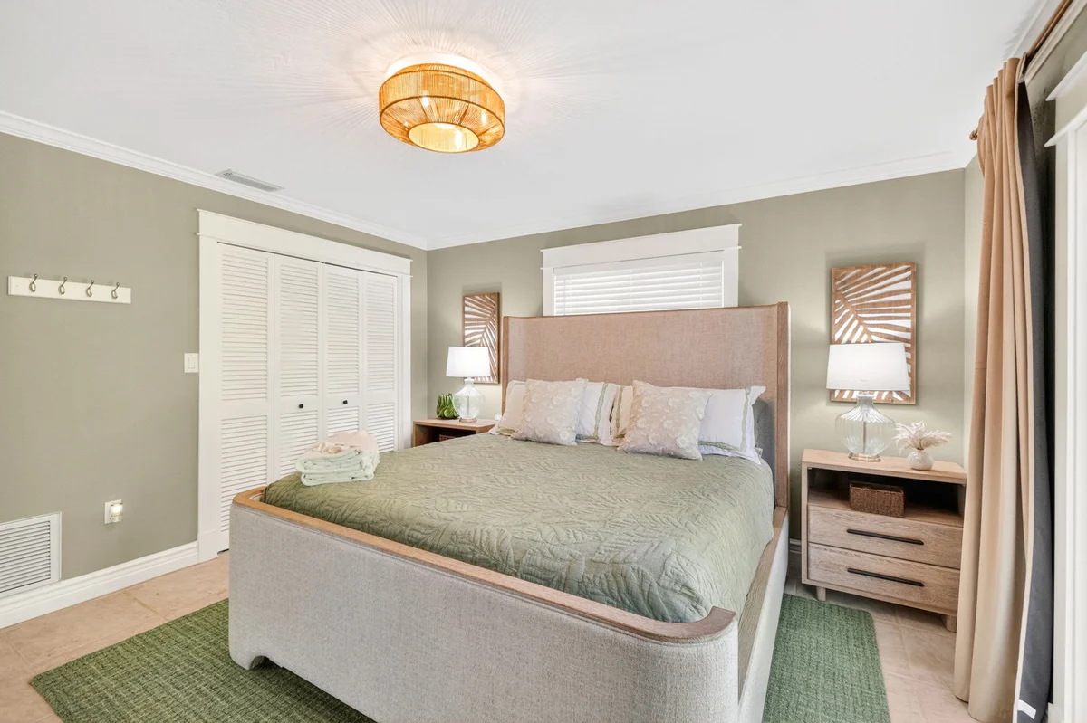 Bedroom 3 image 1