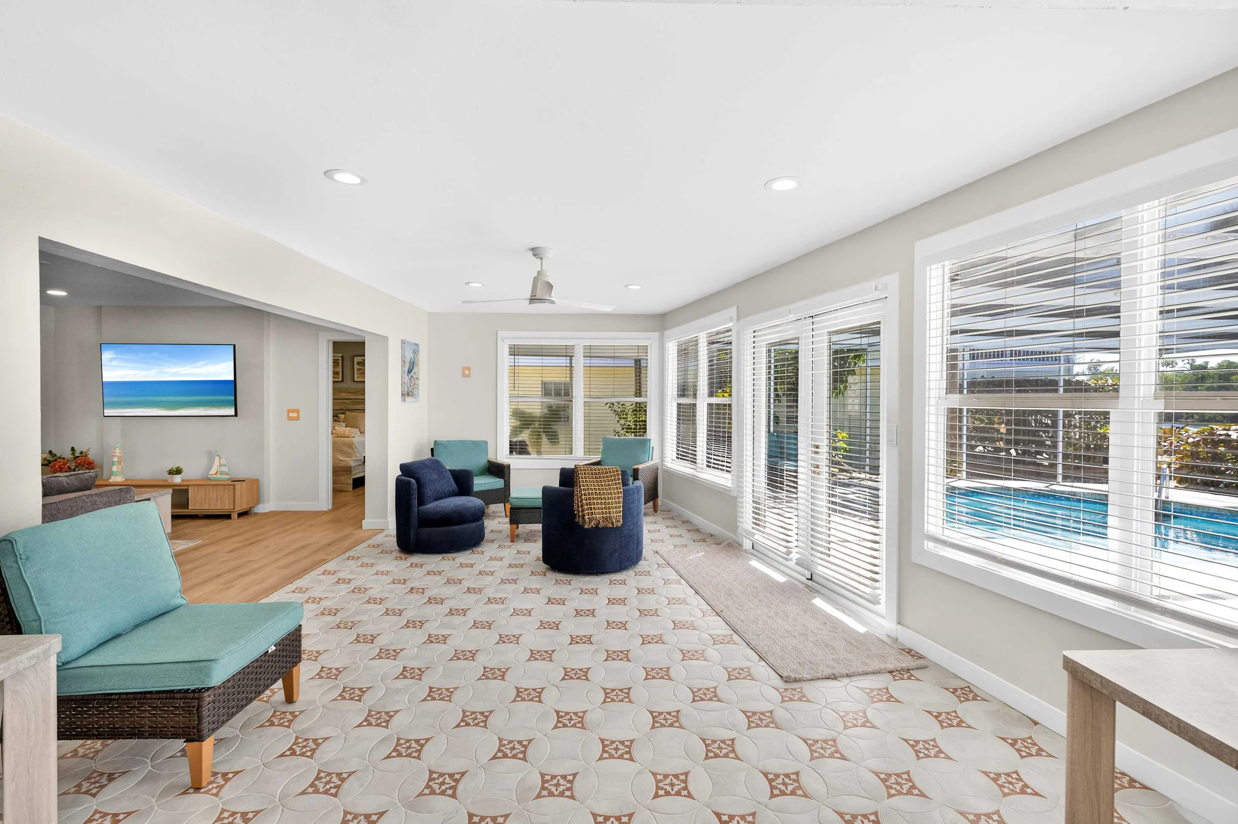 Home in Florida property photo 4