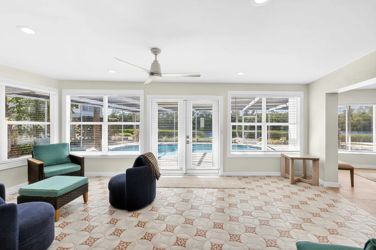 Home in Florida property photo 5