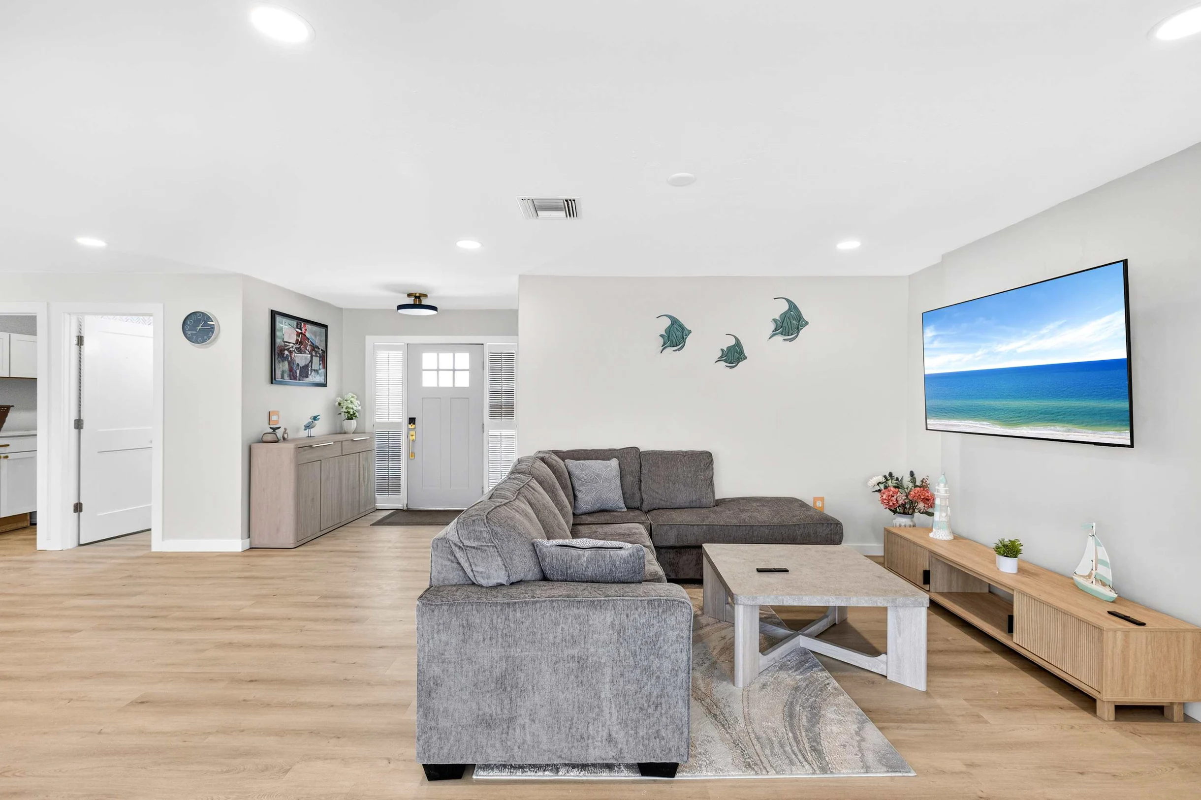 Home in Florida property photo 2