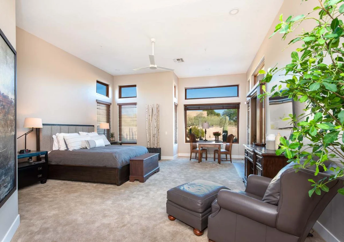 Home in Scottsdale property photo 5