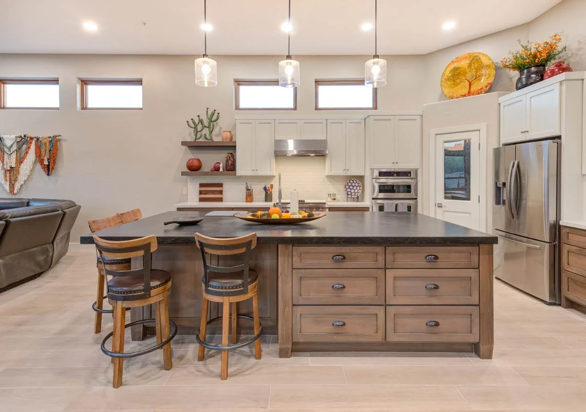Home in Scottsdale property photo 4
