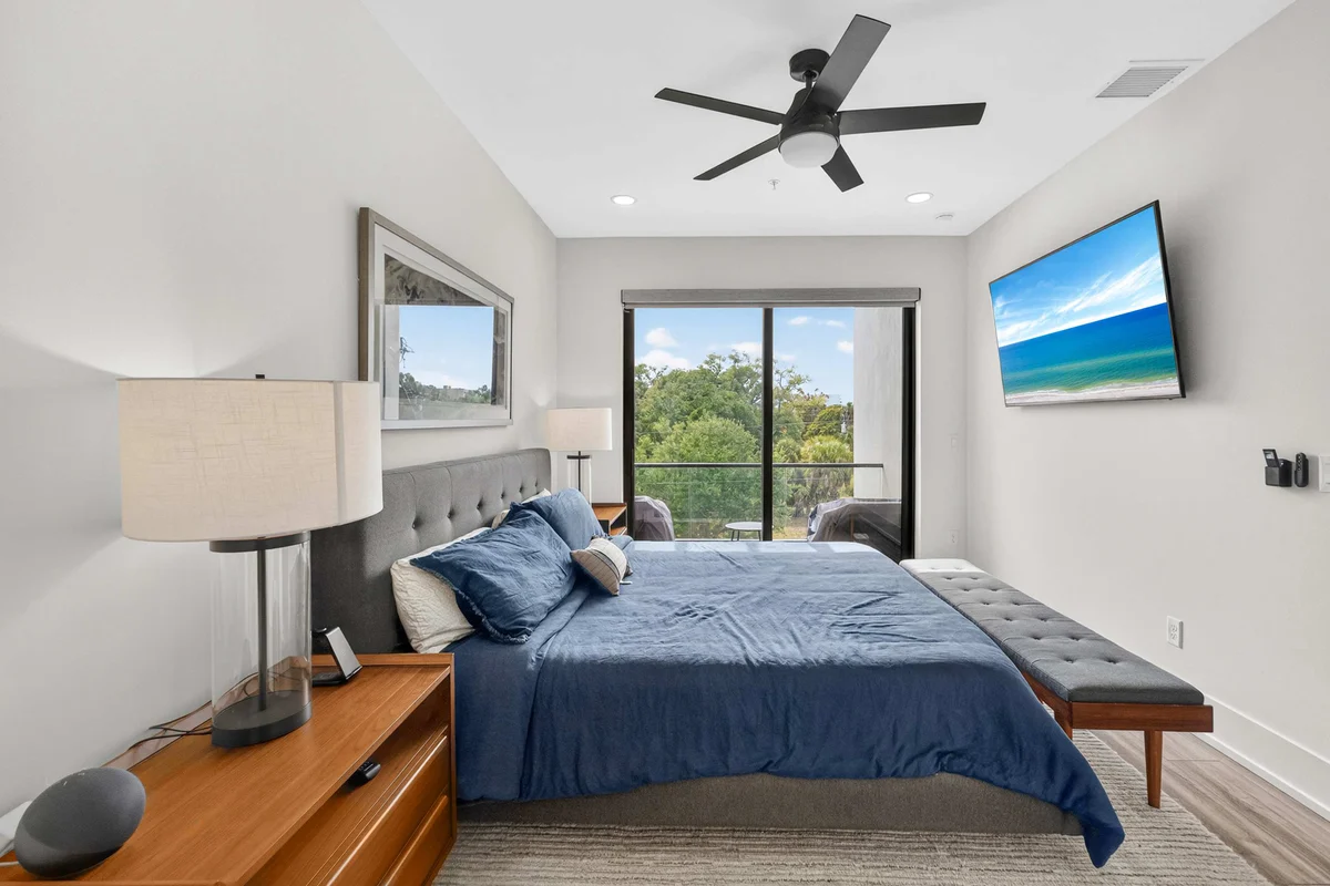 Townhome property photo 5