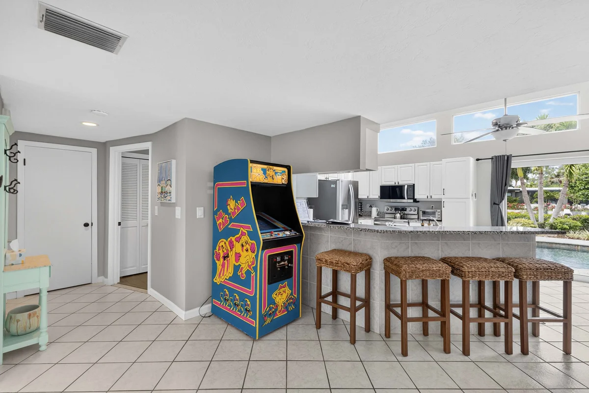 Home in Siesta Key property photo 5