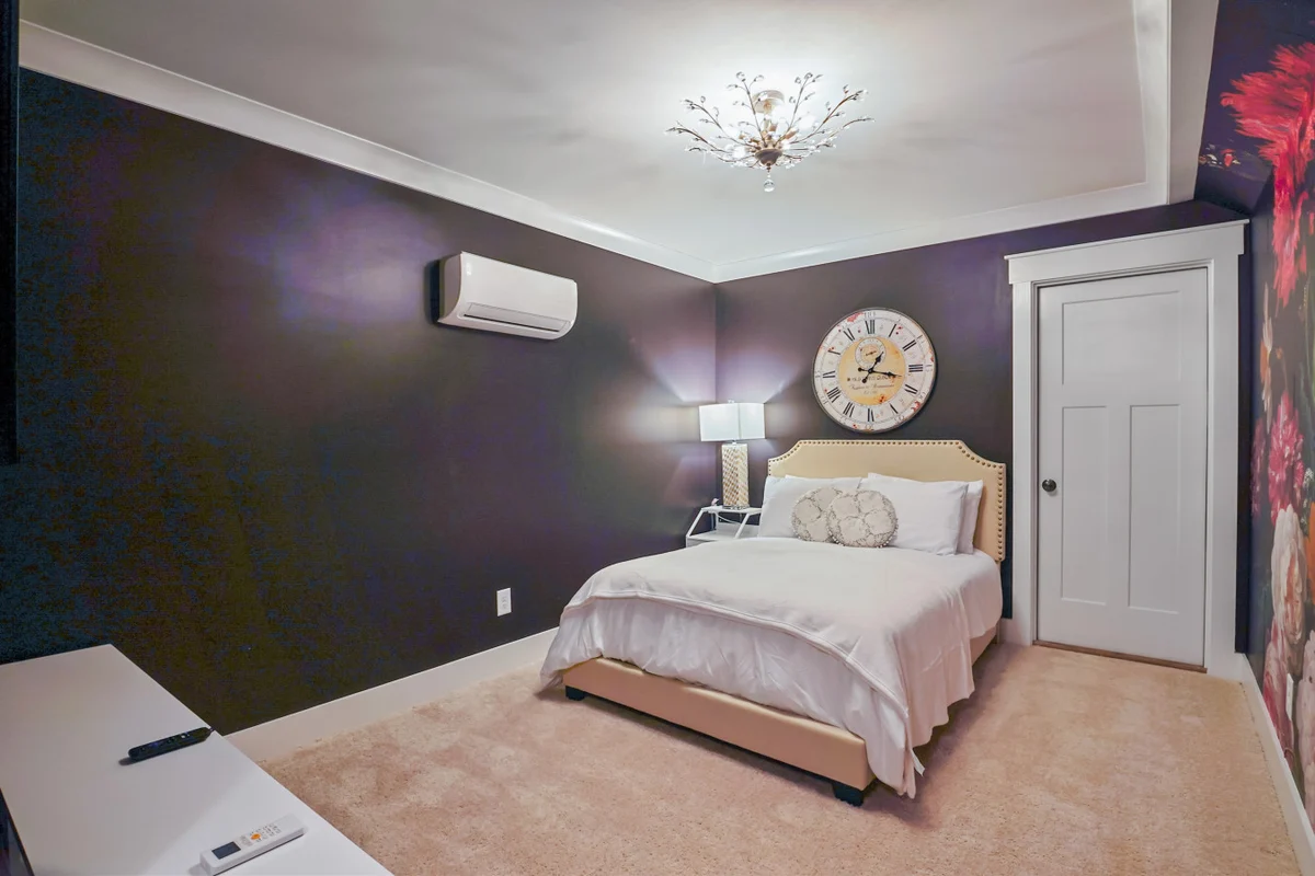 Bedroom 3 image 1