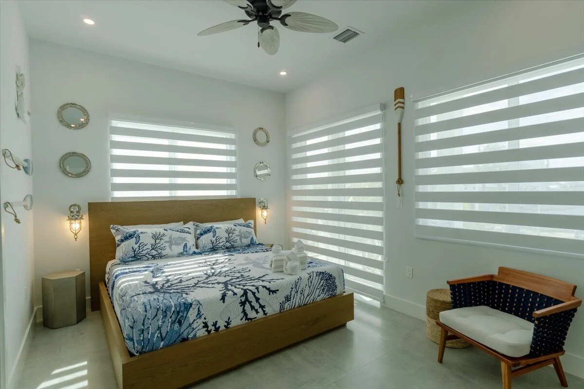 Bedroom 1 image 1