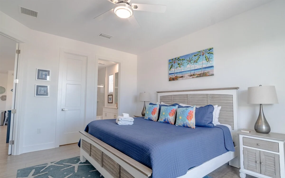 Bedroom 1 image 1