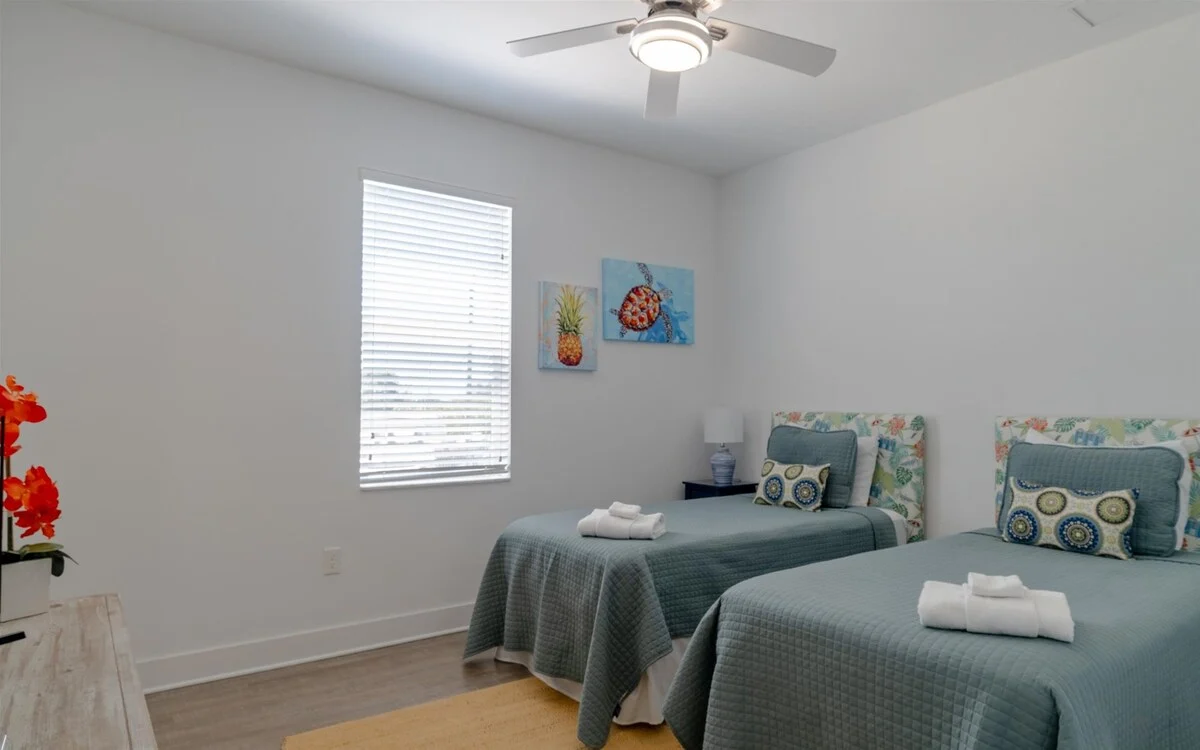 Bedroom 3 image 1
