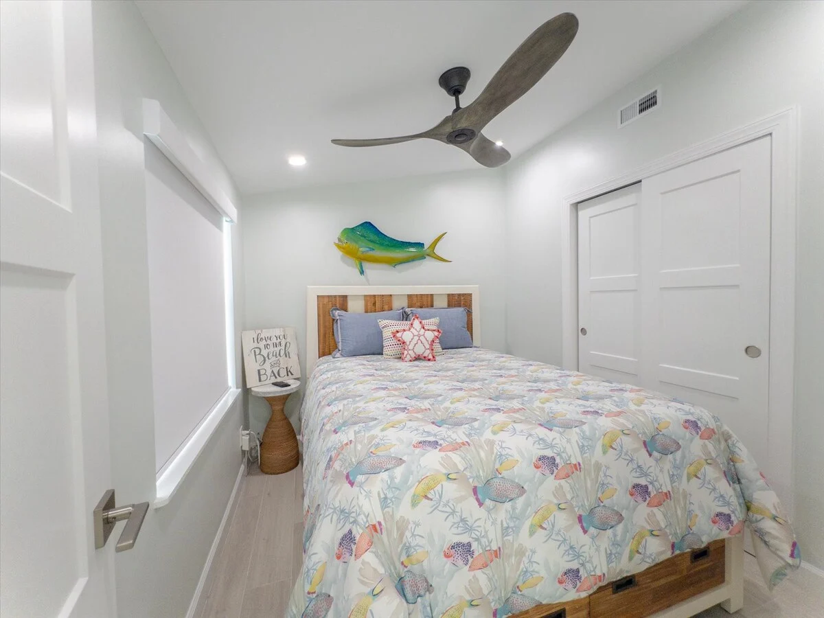Bedroom 3 image 1