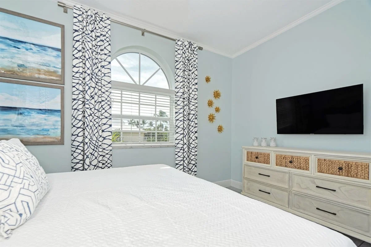 Bedroom 5 image 1