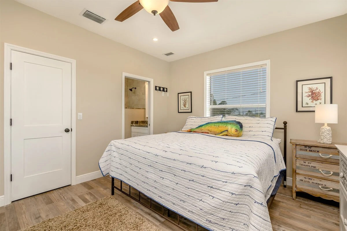 Bedroom 1 image 1
