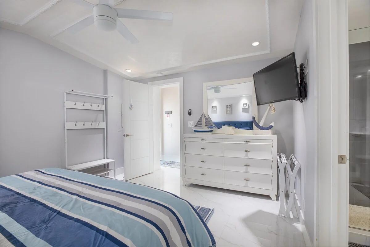 Bedroom 3 image 1