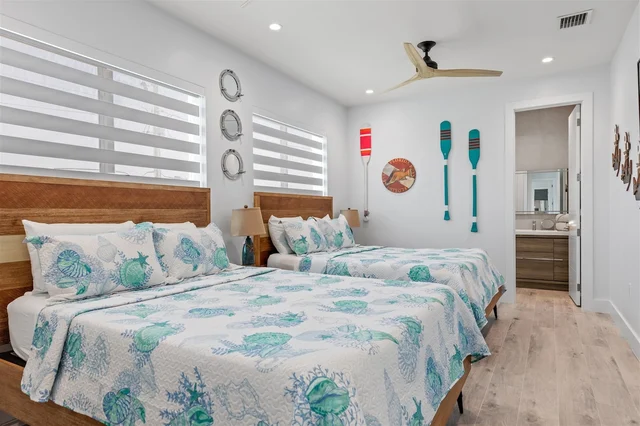Bedroom 1 image 1