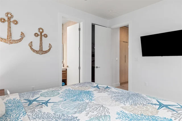 Bedroom 1 image 1