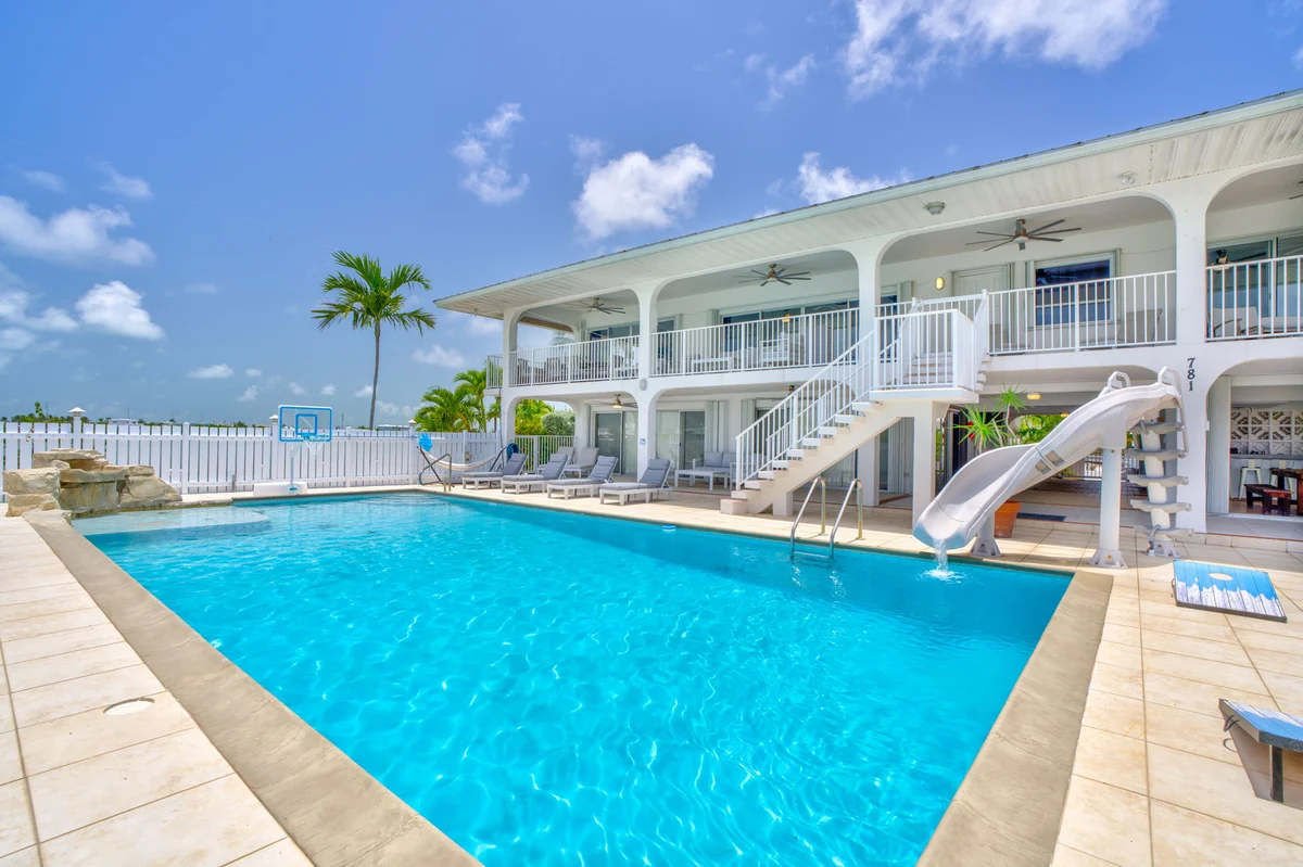 Home in Key Colony Beach property photo 2