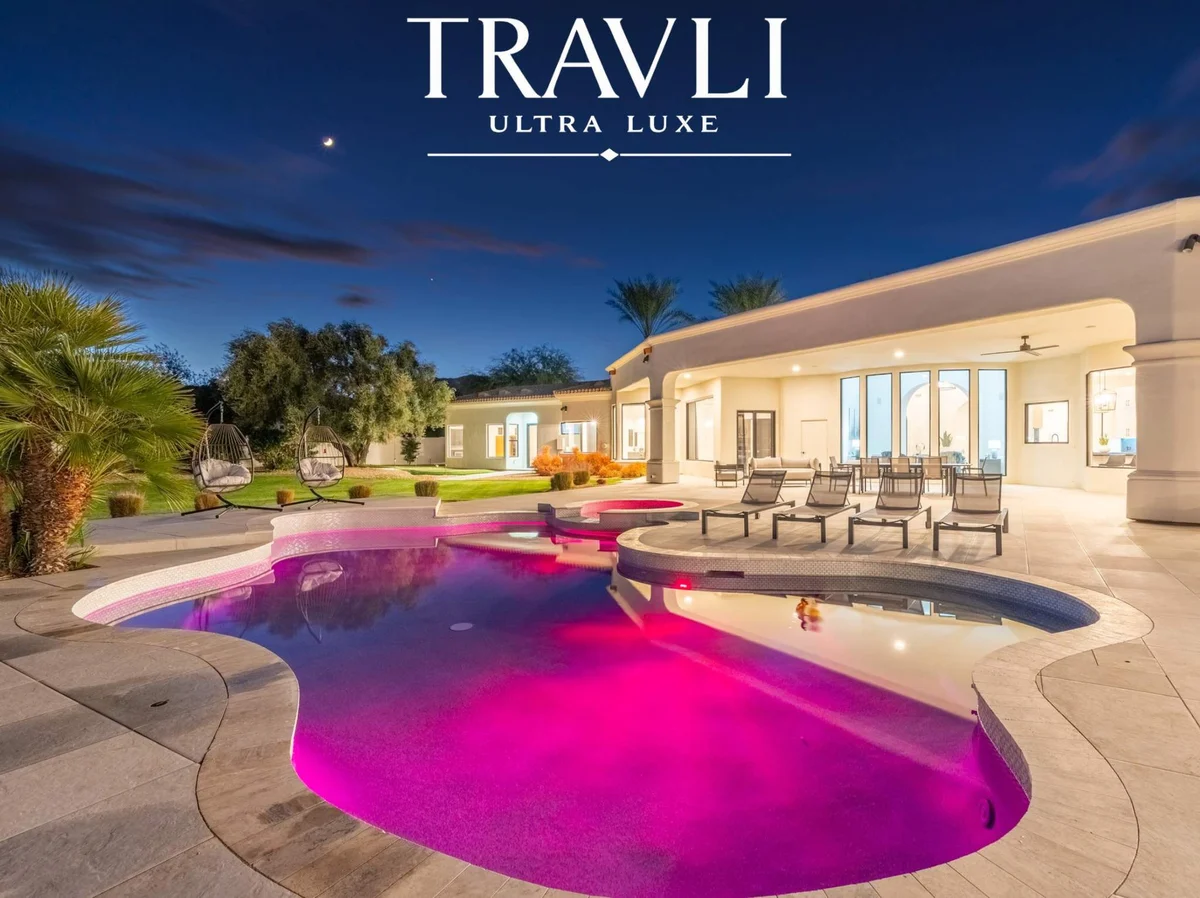 Wander Paradise Valley Camelback
