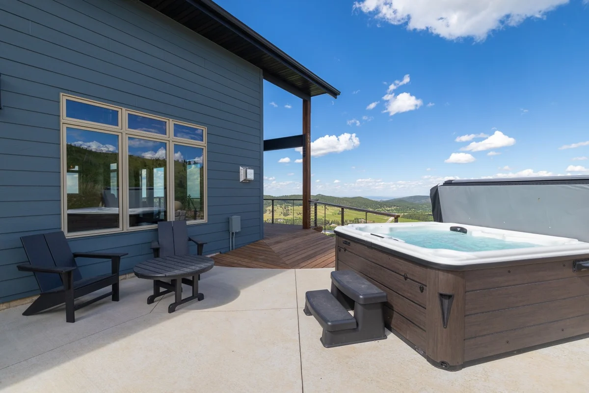 Home in Sturgis property photo 2