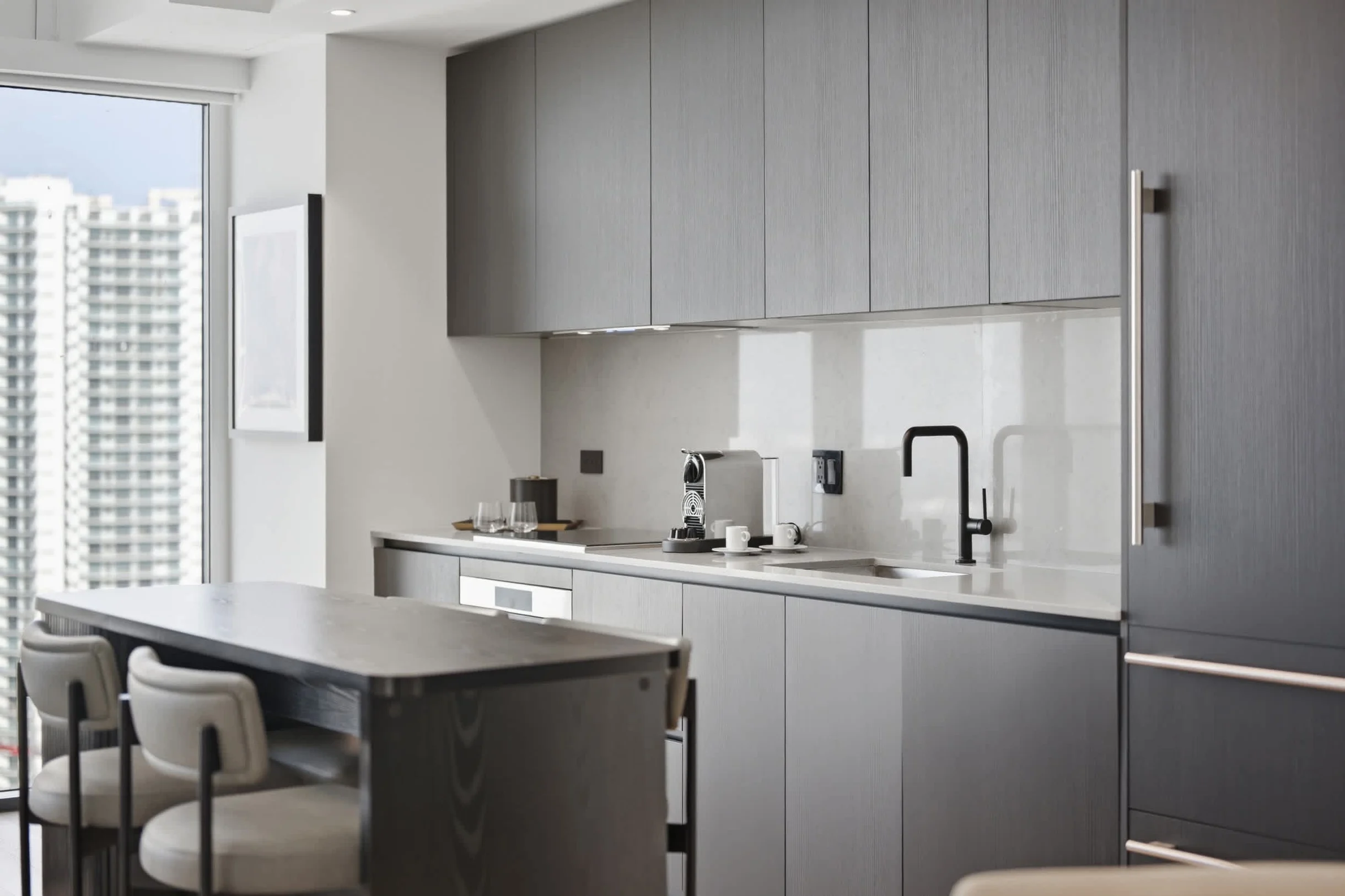 Condo in Miami property photo 5