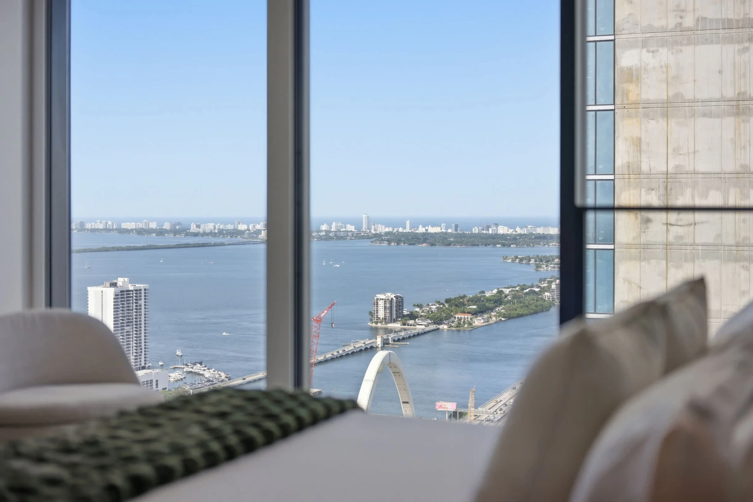 Condo in Miami property photo 4