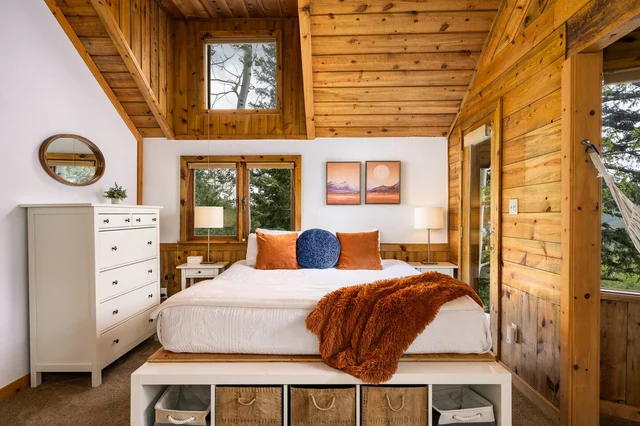 BEDROOM image 1