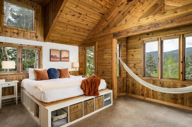 BEDROOM image 1