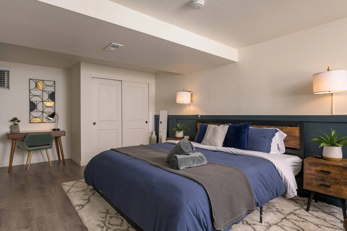 Cozy 1BR King Bed w/ Kitchen Near RiNo #17