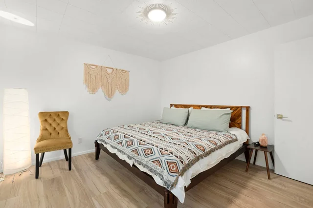 BEDROOM image 1