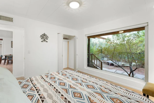 BEDROOM image 1