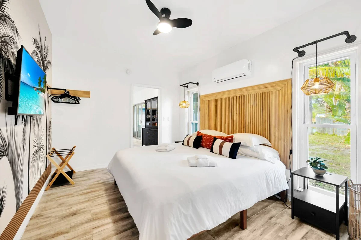 2 Homes - 4 MN to Madiera BCH - Hottub - HTD Pool #20