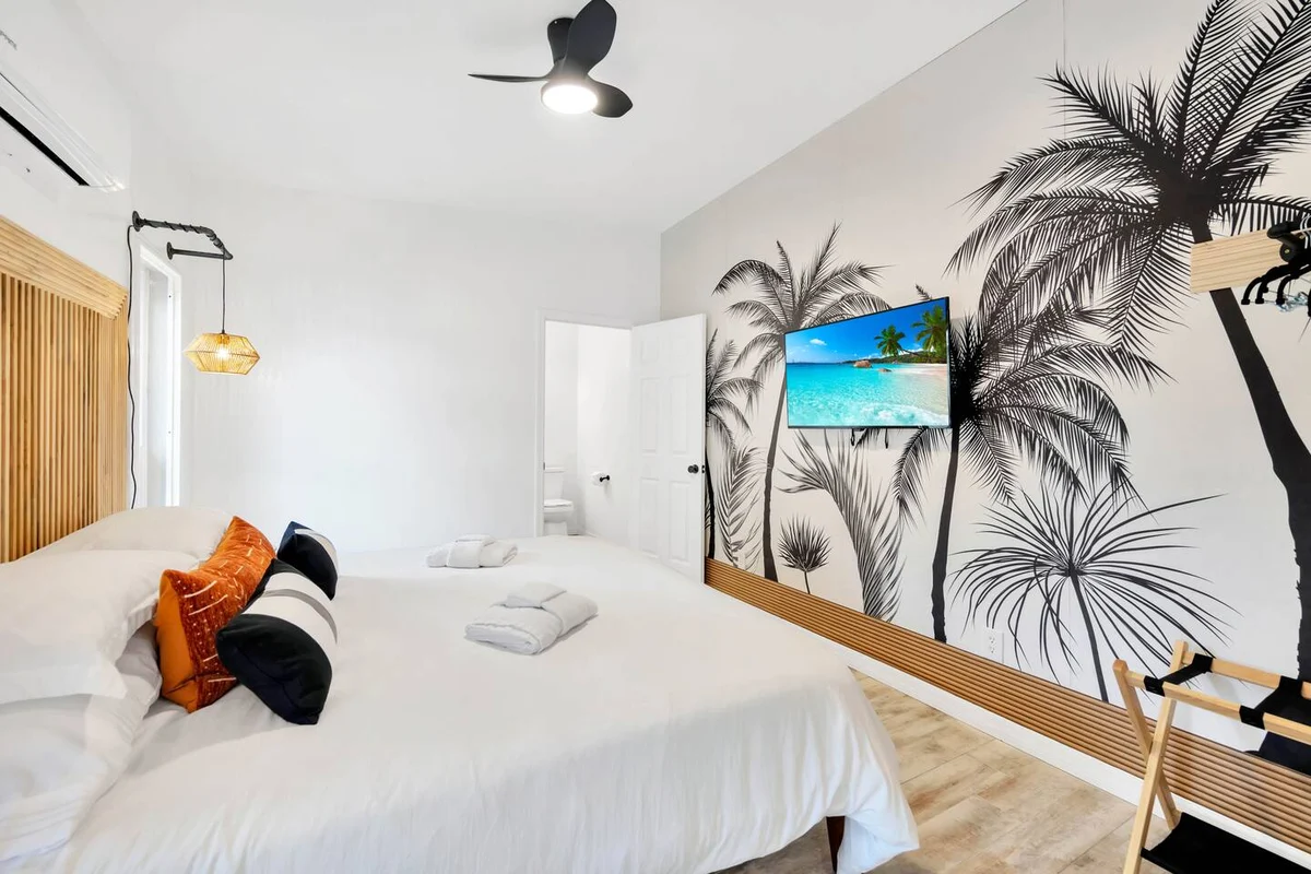 2 Homes - 4 MN to Madiera BCH - Hottub - HTD Pool #19