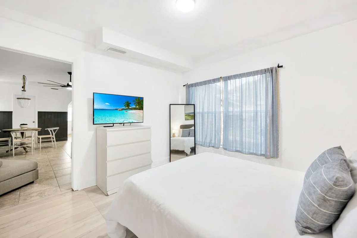 2 Homes - 4 MN to Madiera BCH - Hottub - HTD Pool #39