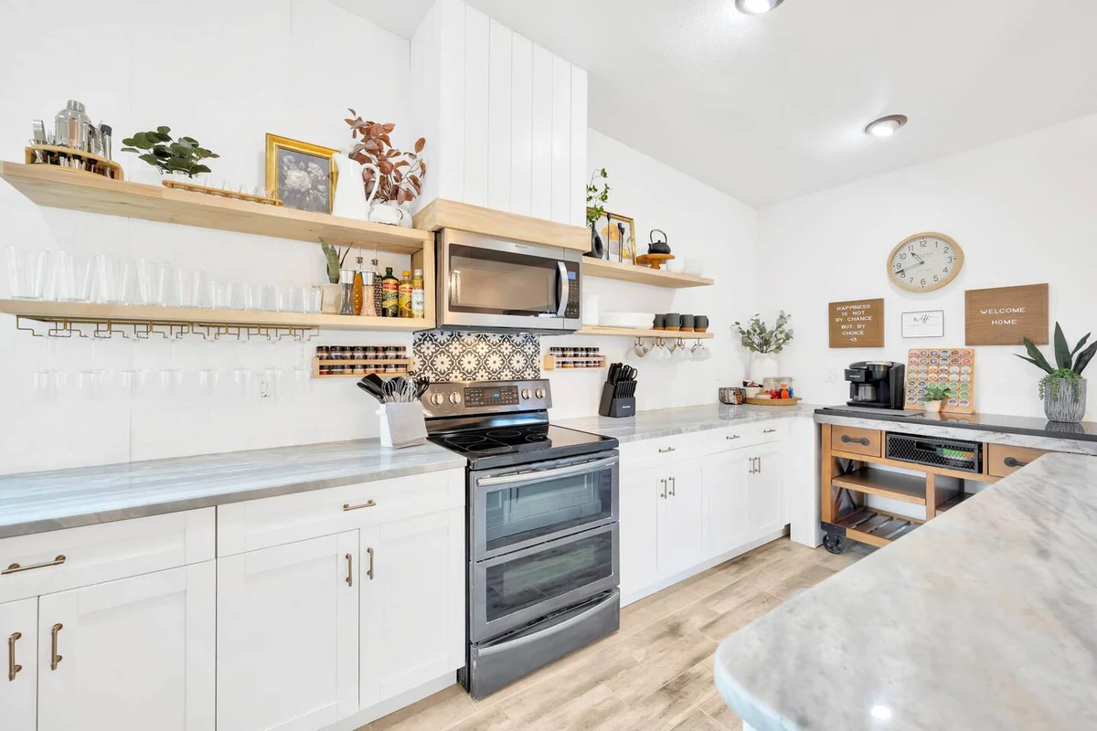 2 Homes - 4 MN to Madiera BCH - Hottub - HTD Pool #31