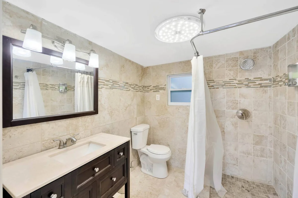 2 Homes - 4 MN to Madiera BCH - Hottub - HTD Pool #50