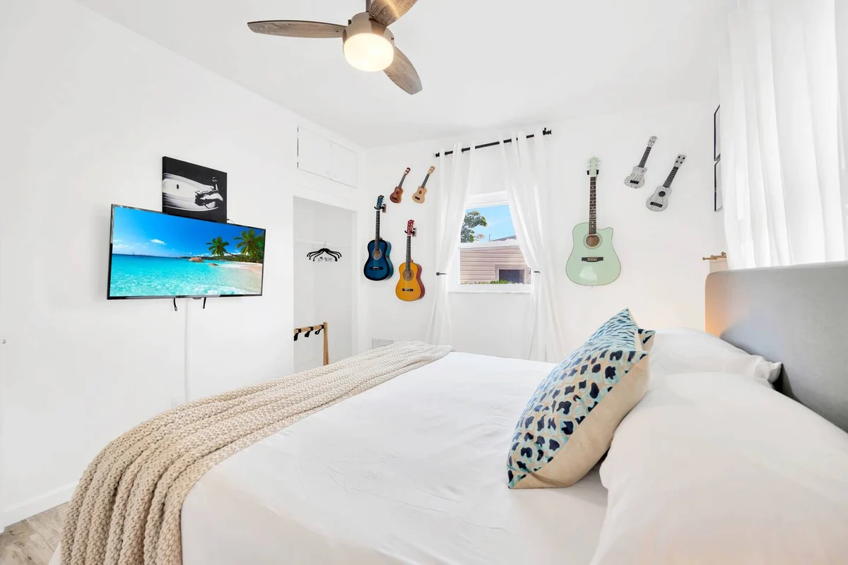 2 Homes - 4 MN to Madiera BCH - Hottub - HTD Pool #89