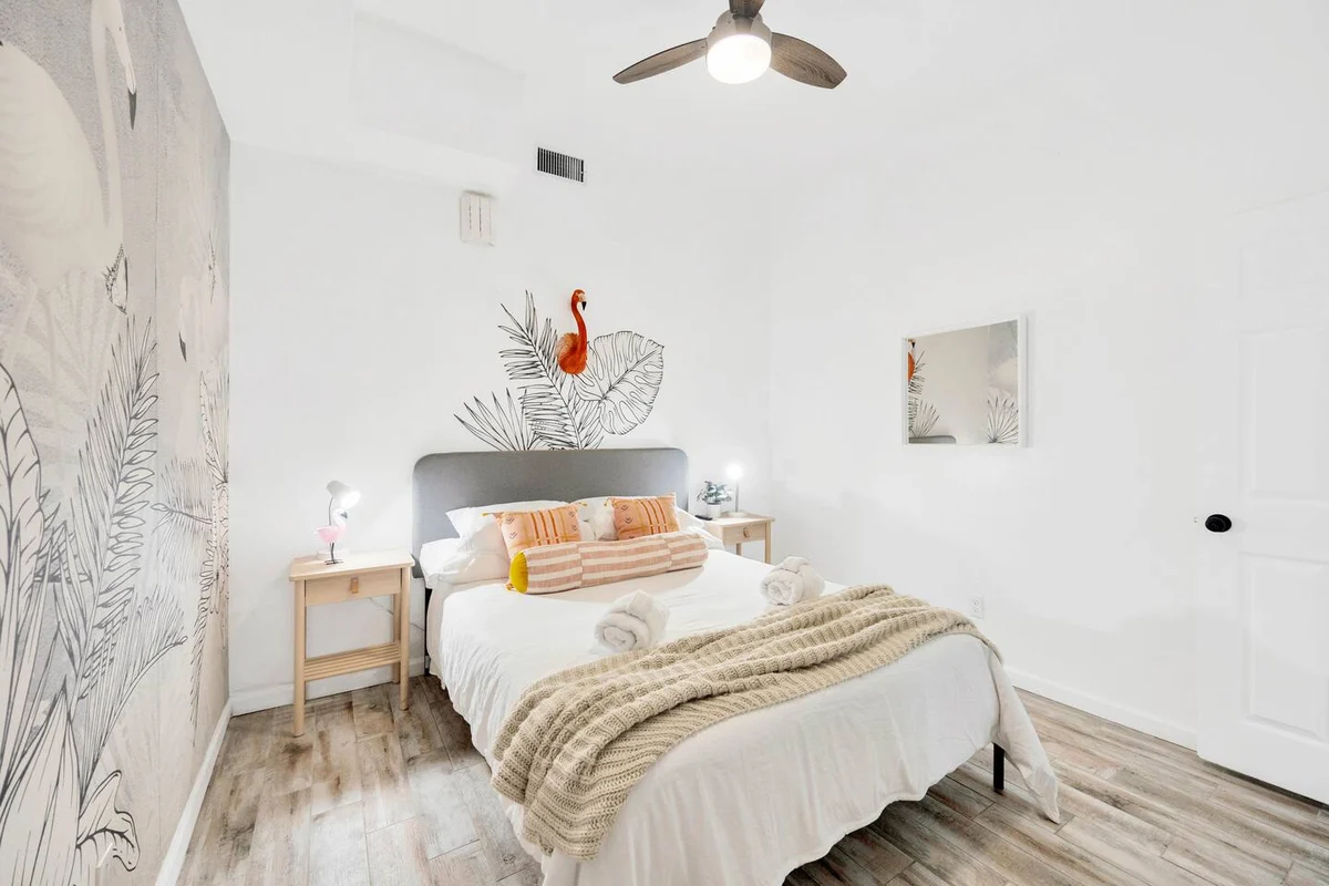 2 Homes - 4 MN to Madiera BCH - Hottub - HTD Pool #93
