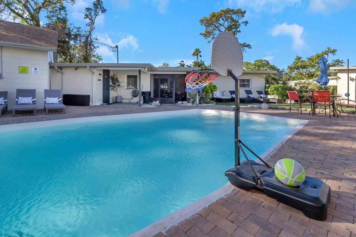 2 Homes - 4 MN to Madiera BCH - Hottub - HTD Pool #109