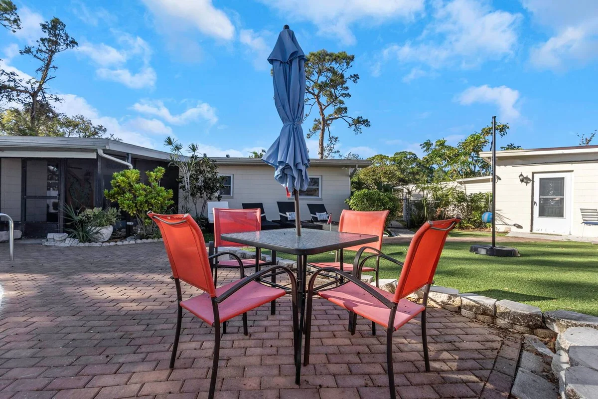 2 Homes - 4 MN to Madiera BCH - Hottub - HTD Pool #112