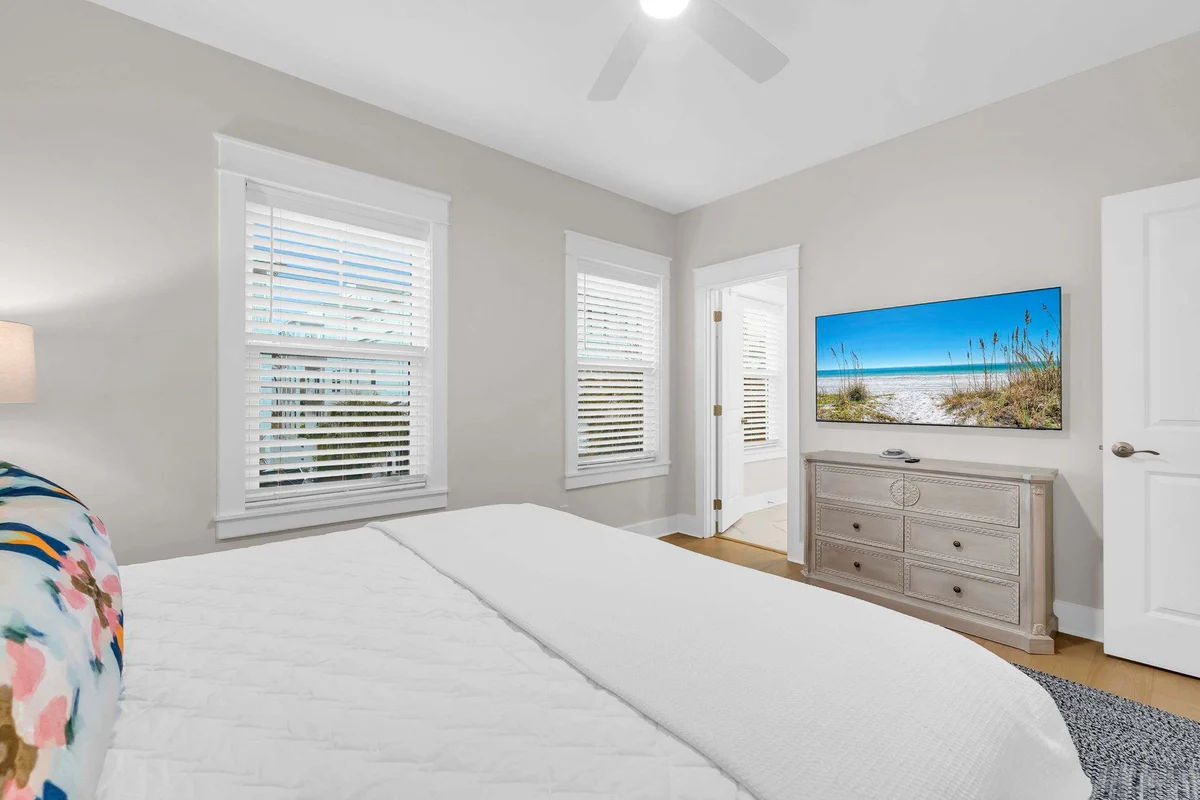 Bedroom image 1
