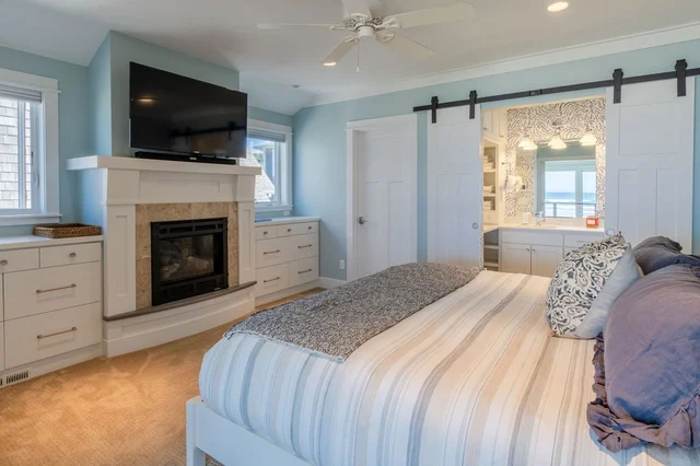 Master Ensuite Bedroom image 1