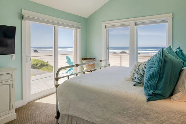 Guest Bedroom image 1