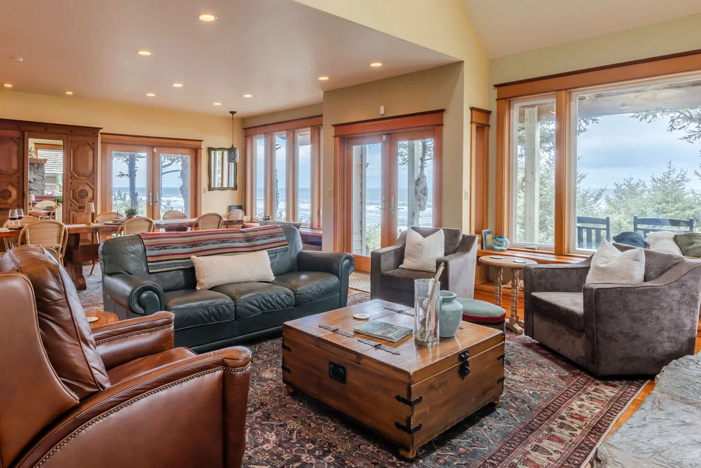 Home in Cannon Beach property photo 3