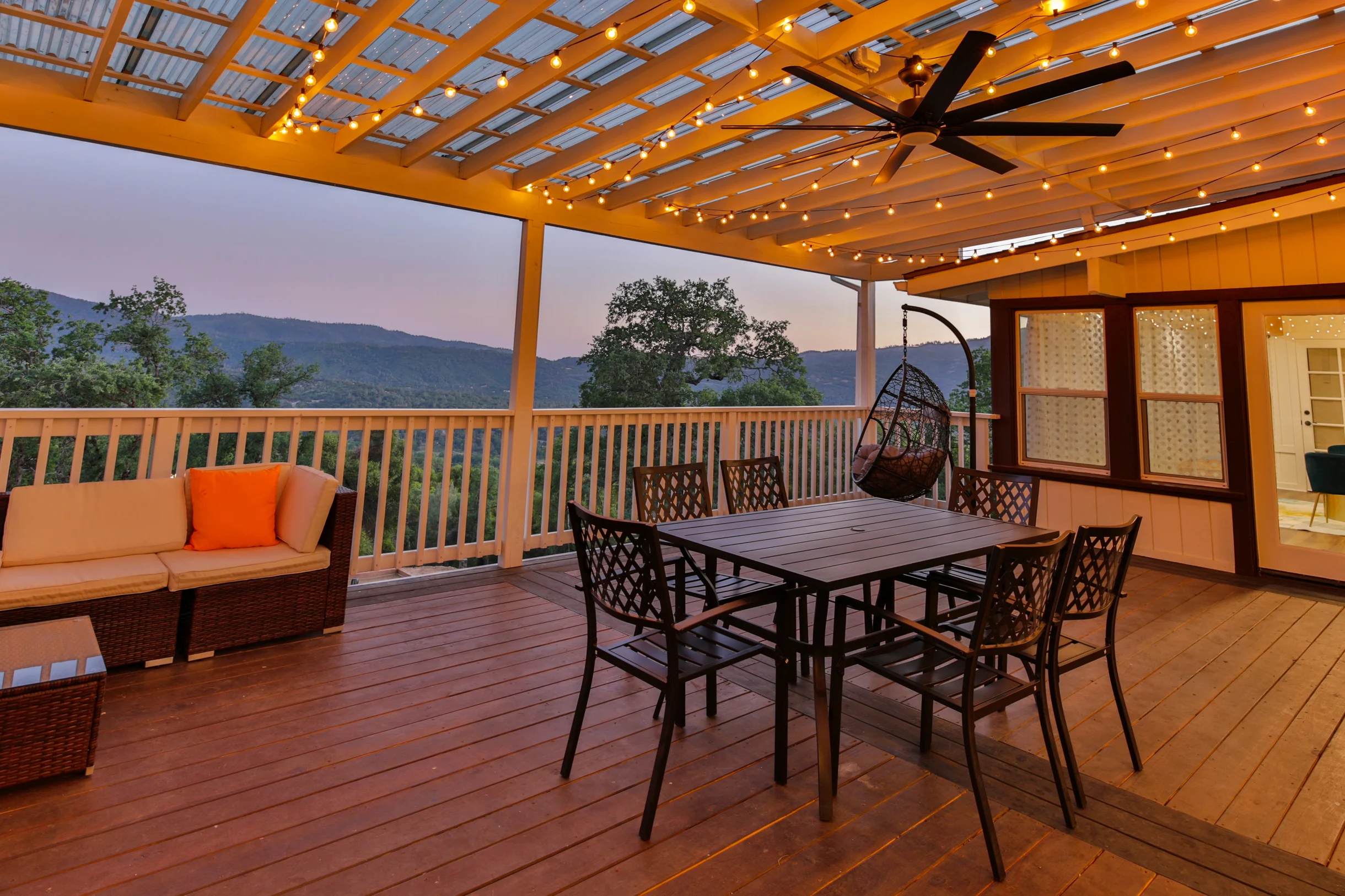 Home in Oakhurst property photo 5
