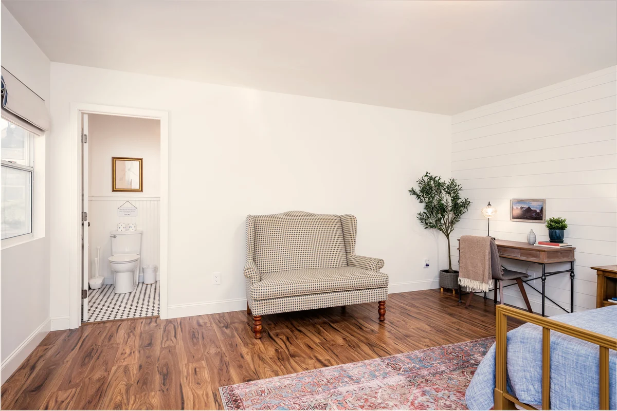 Bedroom 1 image 1