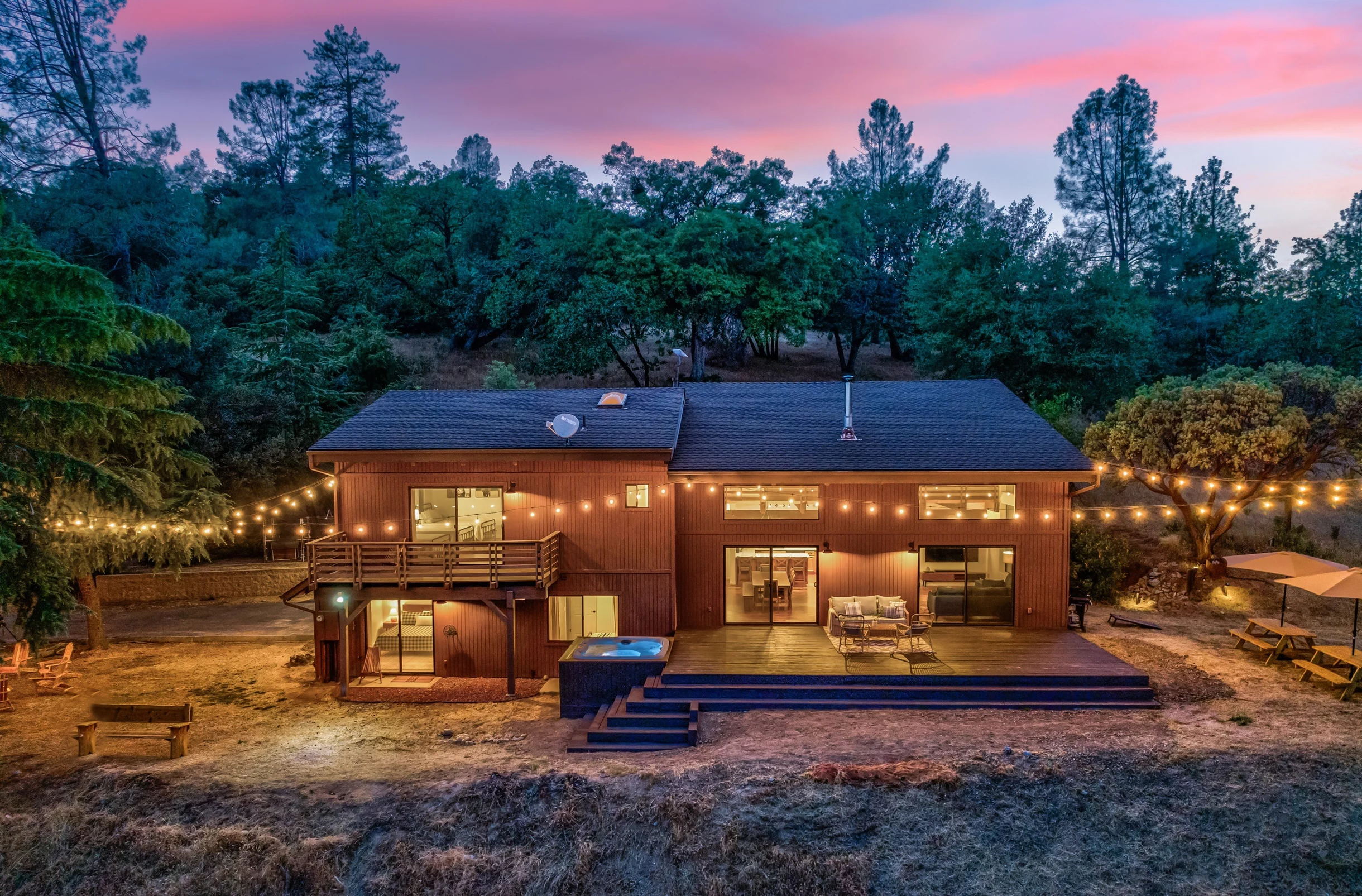 Home in Oakhurst property photo 1