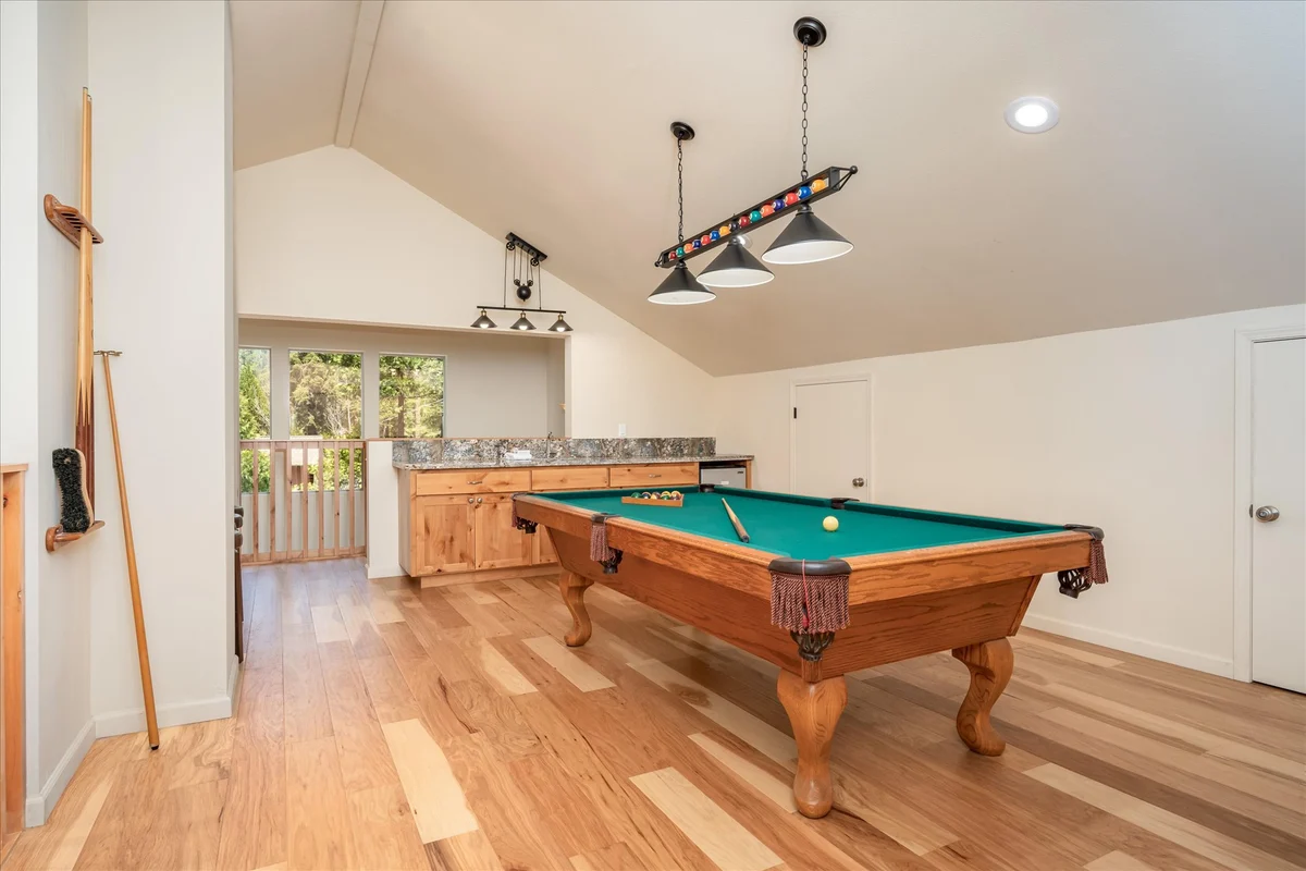 Home in Yosemite National Park property photo 3