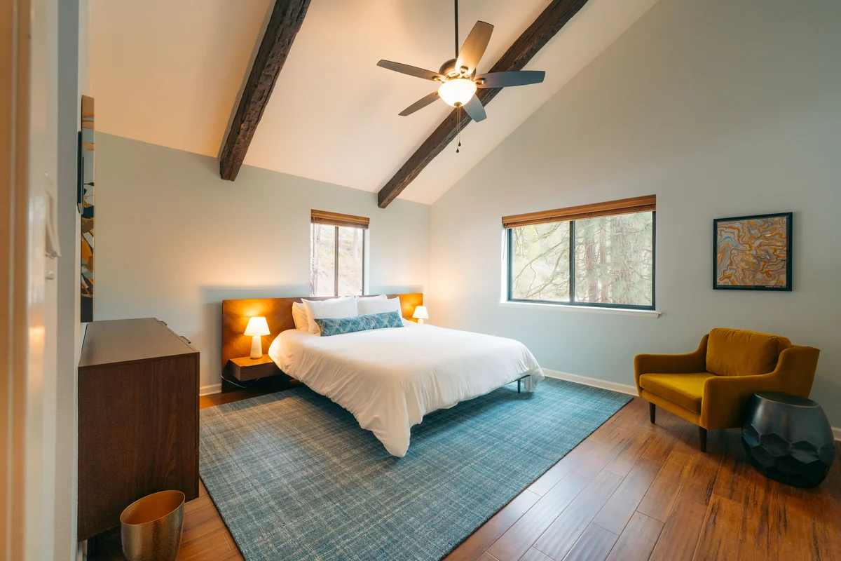 Bedroom 1 image 1